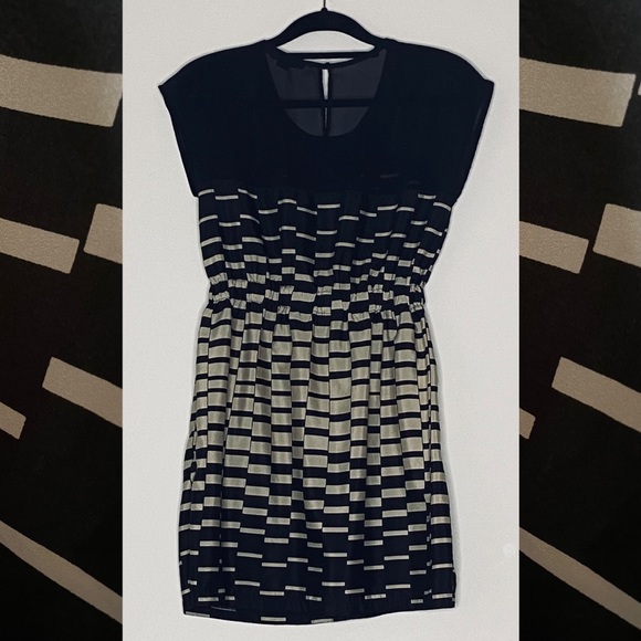 Forever 21 dress - Picture 2 of 2